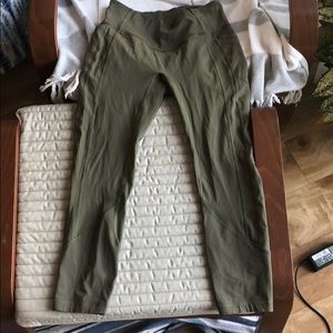 All the Right Places Crop II, size 8